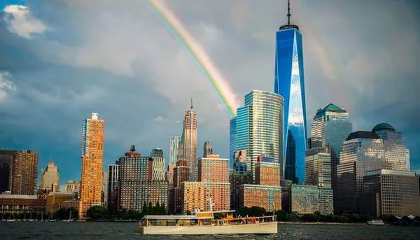 St. Patrick's Brunch Cruise On A Luxury '20s Yacht