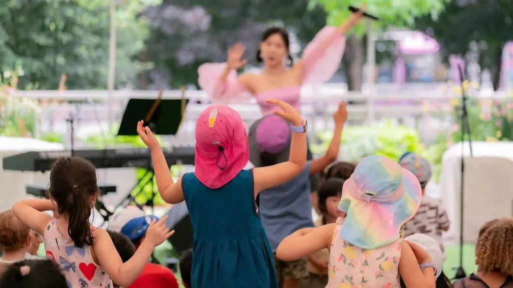 Dance Storytime With Davalois Fearon