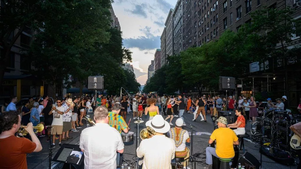 Celebrate Manhattanhenge