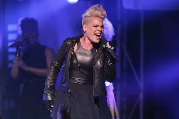 Don't Miss Out Pink Comes To Nyc